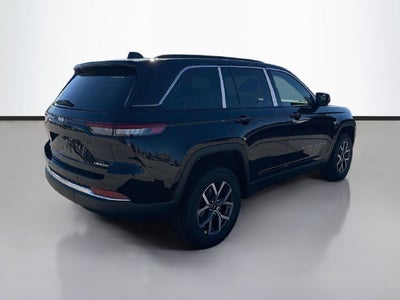 2027 Jeep Grand Cherokee Laredo X