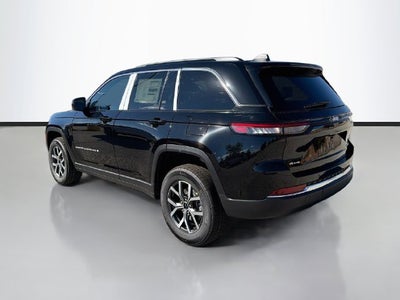 2027 Jeep Grand Cherokee Laredo X