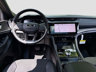 2026 Jeep Grand Cherokee Altitude