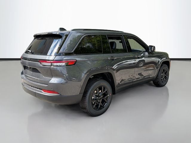 2026 Jeep Grand Cherokee Altitude