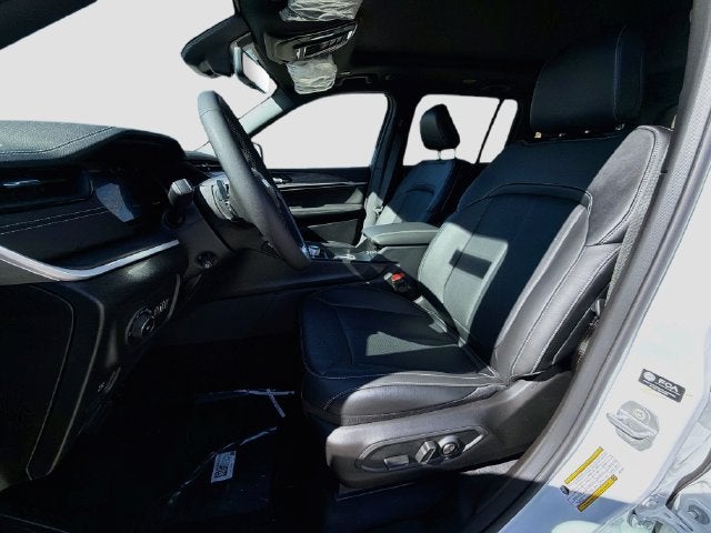 2027 Jeep Grand Cherokee Limited Reserve
