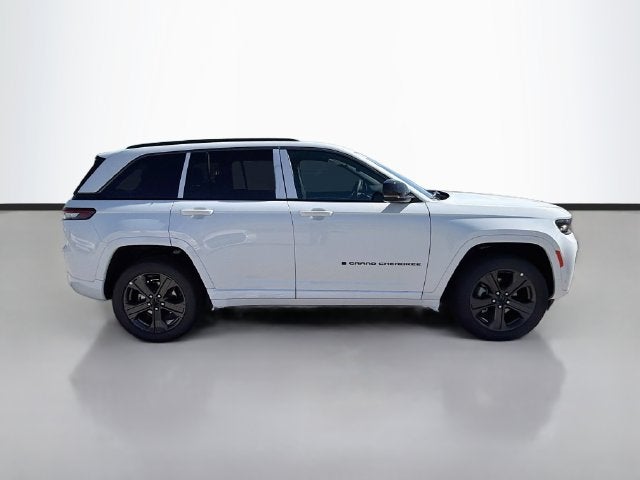 2027 Jeep Grand Cherokee Limited Reserve