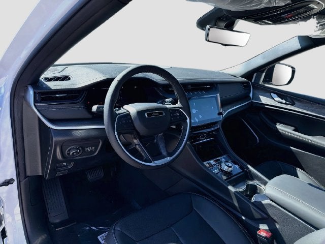 2027 Jeep Grand Cherokee Limited Reserve