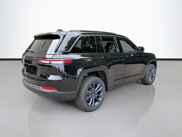 2026 Jeep Grand Cherokee 85th Anniversary Edition