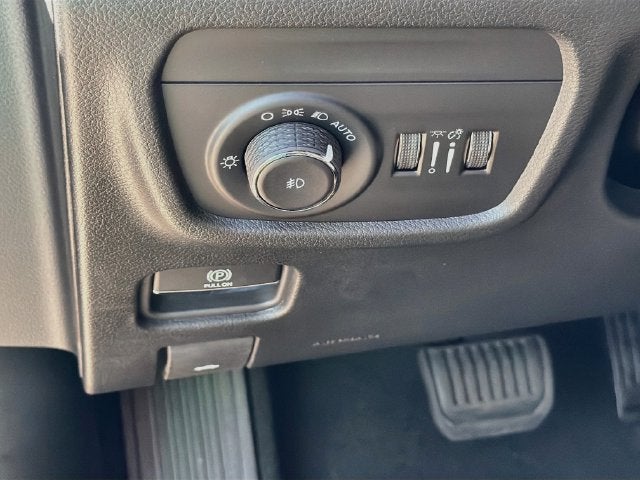 2027 Jeep Grand Cherokee Limited Reserve