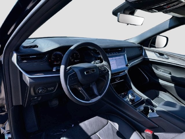 2027 Jeep Grand Cherokee Limited Reserve