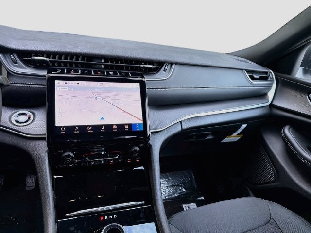 2027 Jeep Grand Cherokee L Laredo