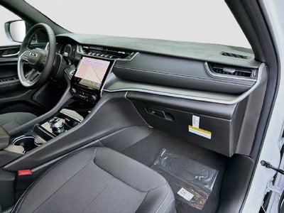 2027 Jeep Grand Cherokee L Laredo