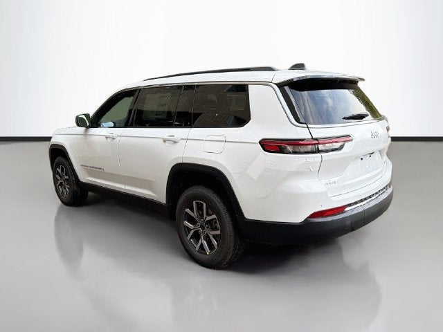 2027 Jeep Grand Cherokee L Laredo