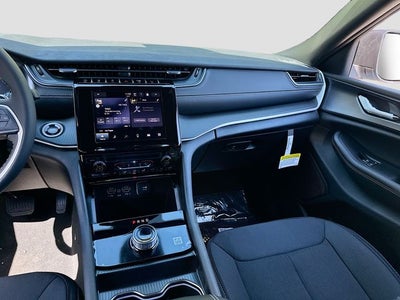 2026 Jeep Grand Cherokee L Laredo