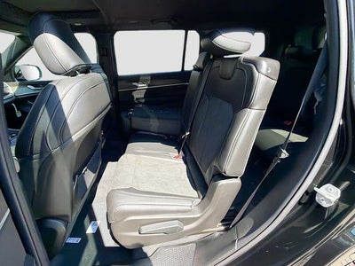 2026 Jeep Grand Cherokee L Altitude
