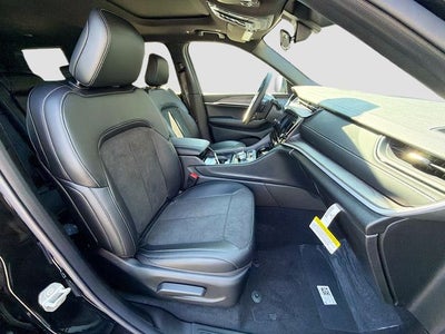 2026 Jeep Grand Cherokee L Altitude