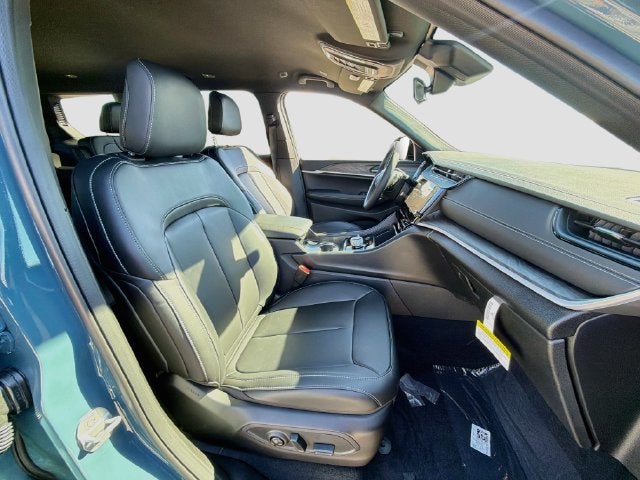 2027 Jeep Grand Cherokee L Limited