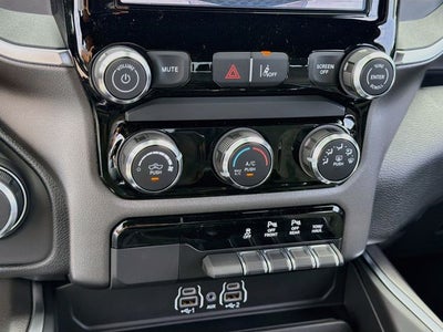 2027 RAM 1500 Big Horn/Lone Star