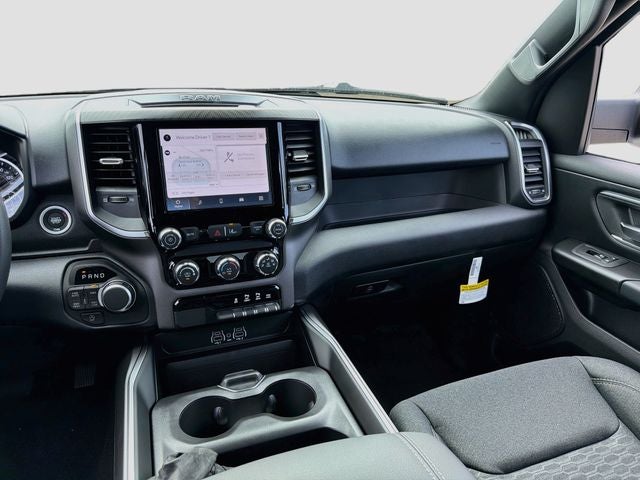 2027 RAM 1500 Big Horn/Lone Star