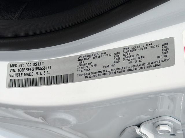 2027 RAM 1500 Big Horn/Lone Star