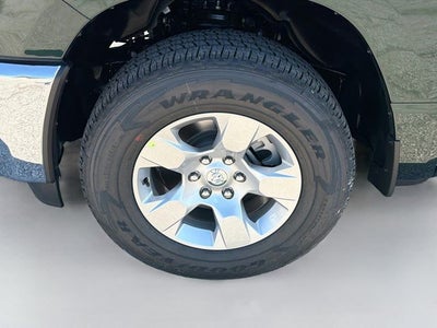 2027 RAM 1500 Big Horn/Lone Star