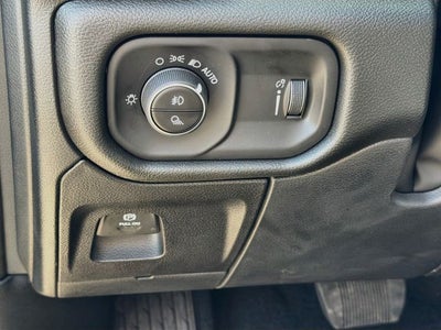 2027 RAM 1500 Big Horn/Lone Star