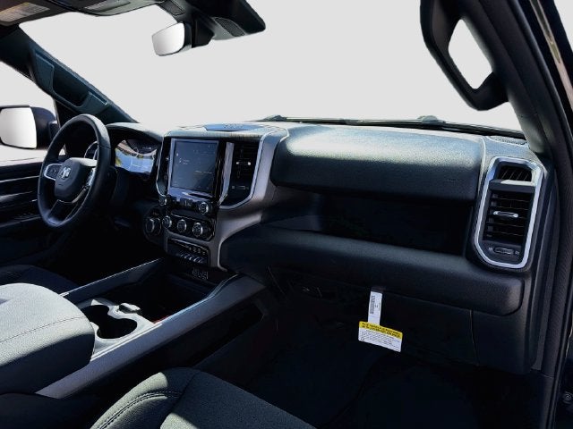 2027 RAM 1500 Big Horn/Lone Star