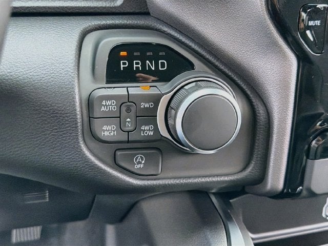 2027 RAM 1500 Big Horn/Lone Star
