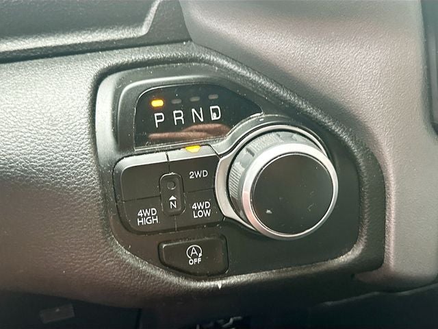 2024 RAM 1500 Big Horn/Lone Star BLUETOOTH