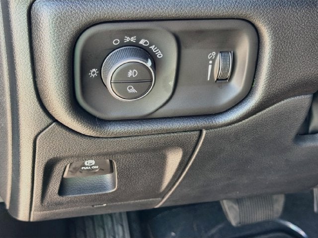 2027 RAM 1500 Big Horn/Lone Star