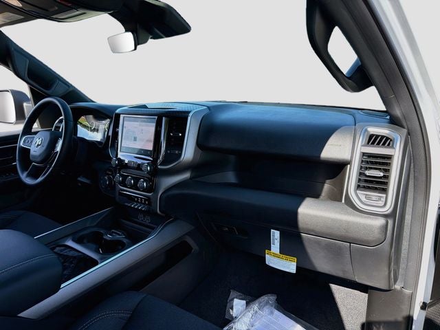 2027 RAM 1500 Big Horn/Lone Star