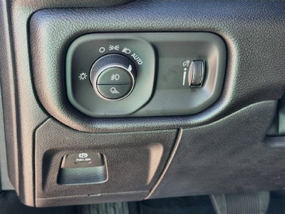 2027 RAM 1500 Big Horn/Lone Star