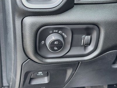 2027 RAM 1500 Big Horn/Lone Star