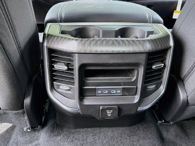 2027 RAM 1500 Big Horn/Lone Star