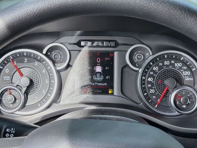 2027 RAM 1500 Big Horn/Lone Star