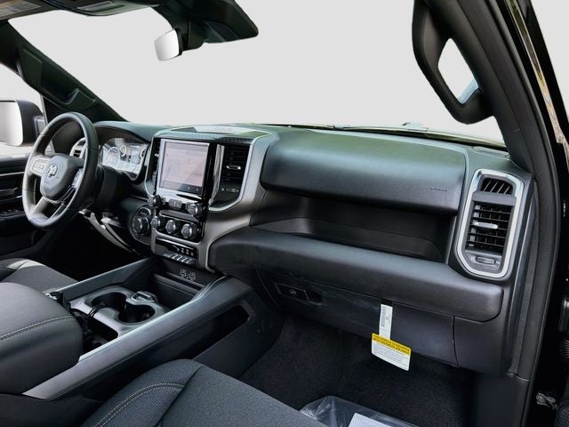 2027 RAM 1500 Big Horn/Lone Star