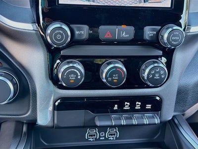 2027 RAM 1500 Big Horn/Lone Star