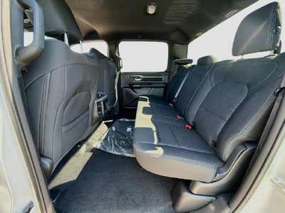 2027 RAM 1500 Big Horn/Lone Star