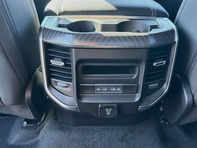 2027 RAM 1500 Big Horn/Lone Star