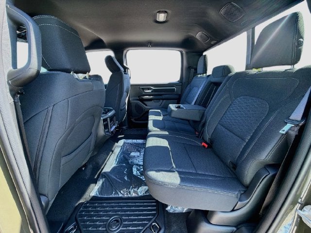 2027 RAM 1500 Big Horn/Lone Star