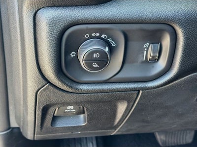 2027 RAM 1500 Big Horn/Lone Star