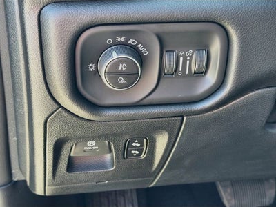 2027 RAM 1500 Big Horn/Lone Star
