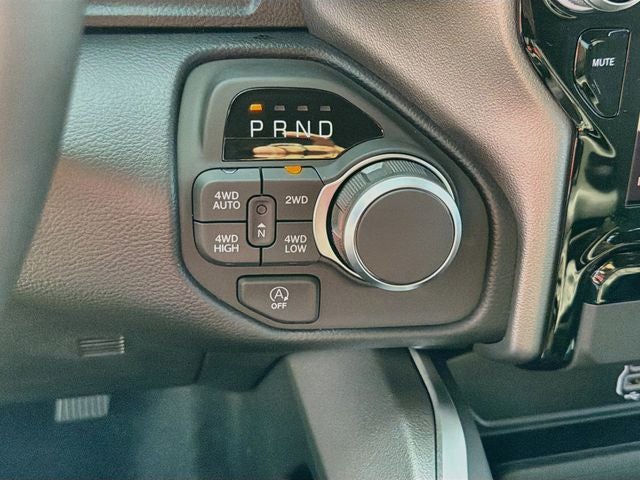 2027 RAM 1500 Big Horn/Lone Star