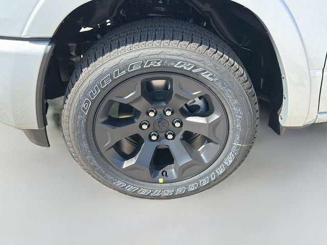 2027 RAM 1500 Big Horn/Lone Star