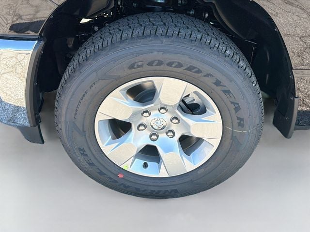 2027 RAM 1500 Big Horn/Lone Star