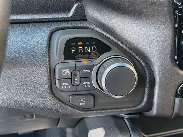 2027 RAM 1500 Big Horn/Lone Star