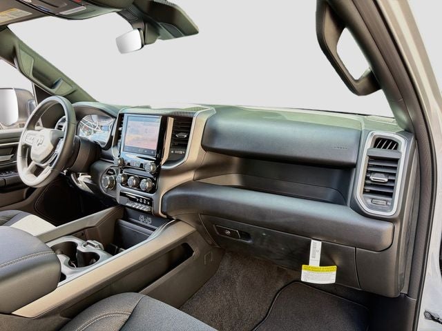 2027 RAM 1500 Big Horn/Lone Star