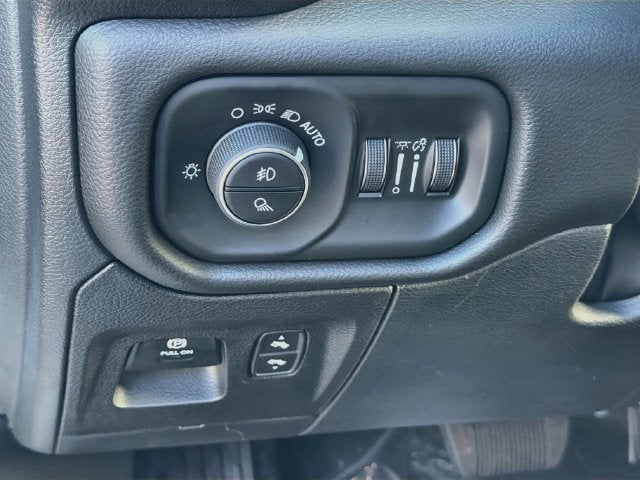 2027 RAM 1500 Big Horn/Lone Star
