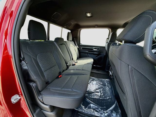 2027 RAM 1500 Big Horn/Lone Star