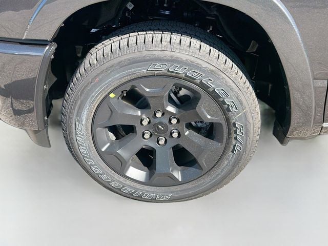 2027 RAM 1500 Big Horn/Lone Star