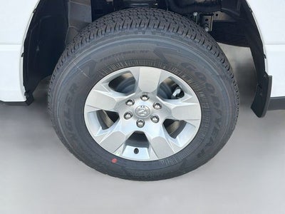 2027 RAM 1500 Big Horn/Lone Star