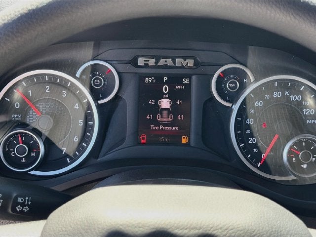 2027 RAM 1500 Big Horn/Lone Star