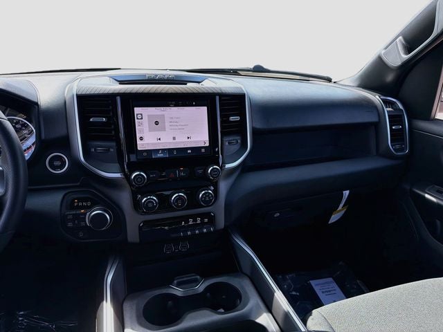 2027 RAM 1500 Big Horn/Lone Star