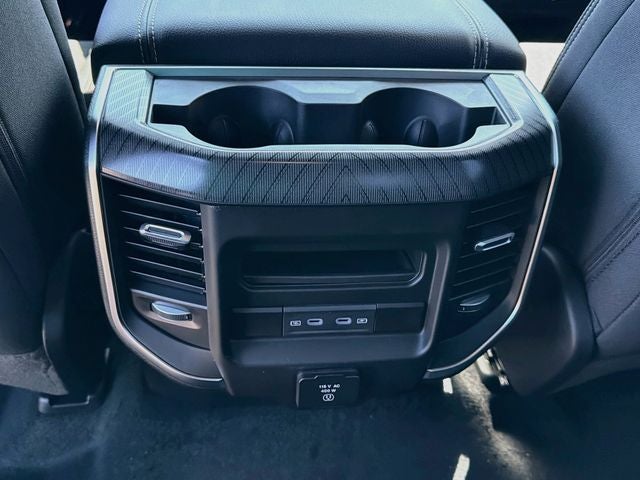 2027 RAM 1500 Big Horn/Lone Star